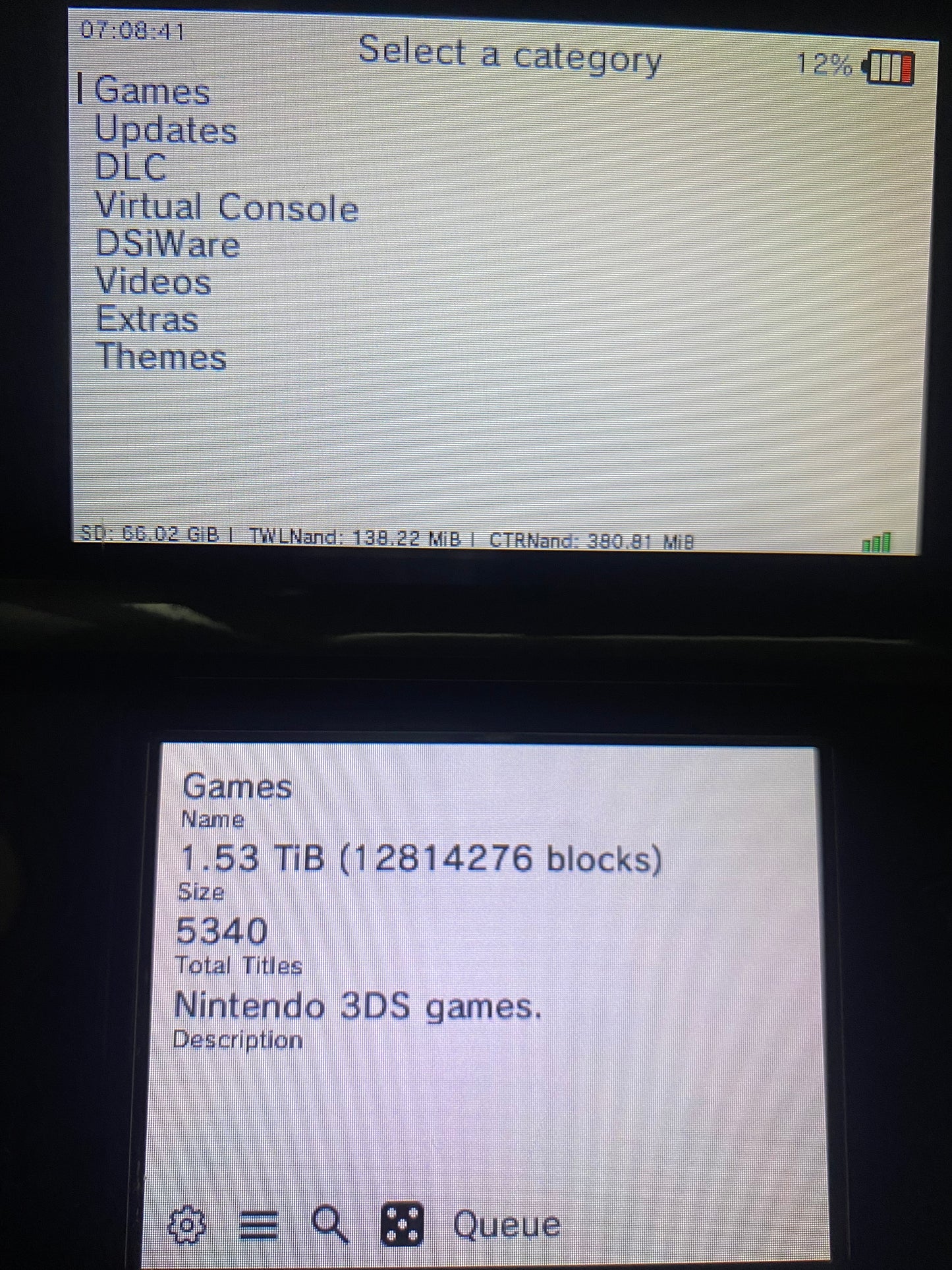Cosmos Black Nintendo 3DS - Modded, 128GB SD
