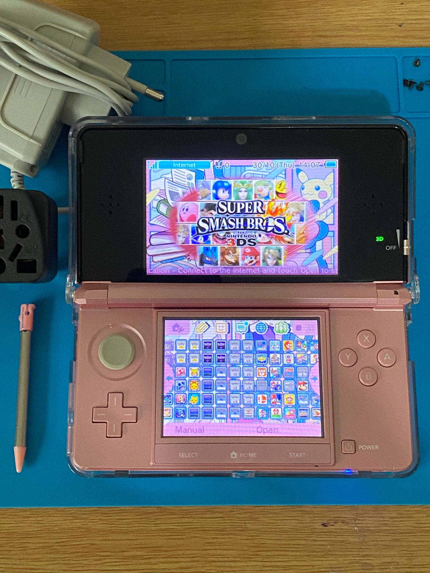 Pink Nintendo 3DS – Modded, 128GB SD