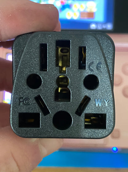 Pink Nintendo 3DS – Modded, 128GB SD