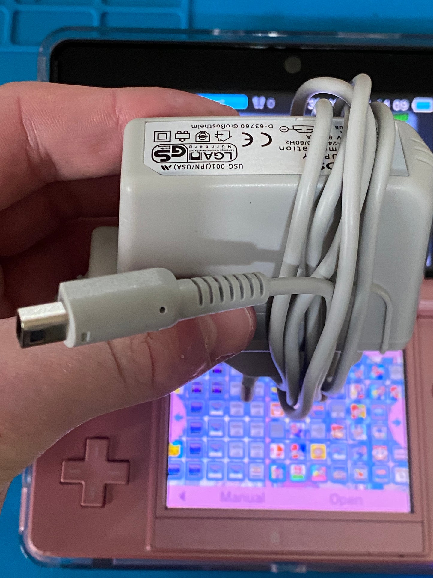 Pink Nintendo 3DS – Modded, 128GB SD