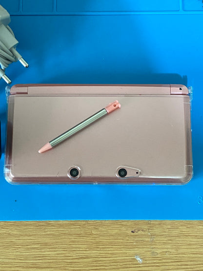 Pink Nintendo 3DS – Modded, 128GB SD