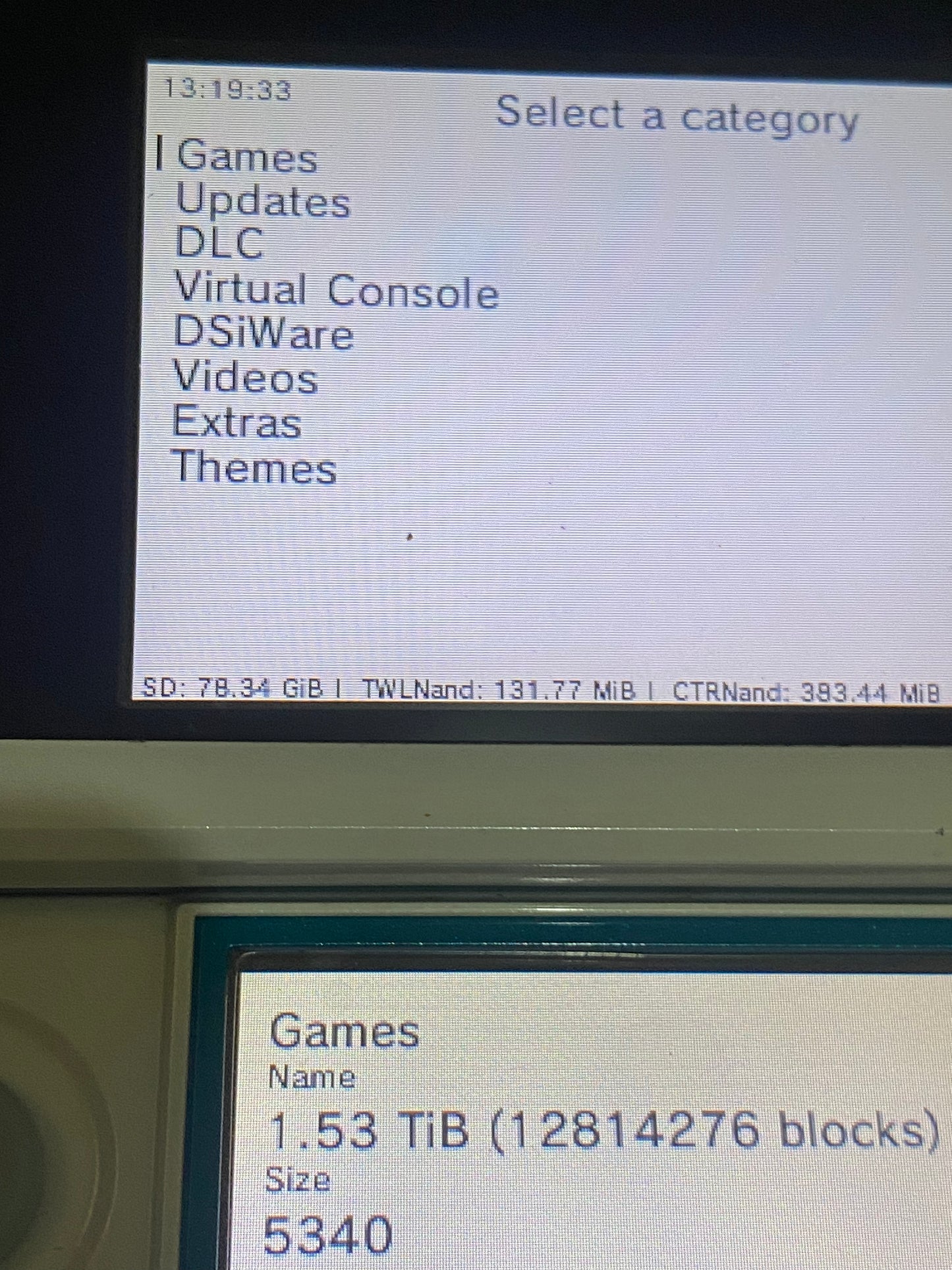 White x Aqua Blue Nintendo 3DS - Modded, 128gb