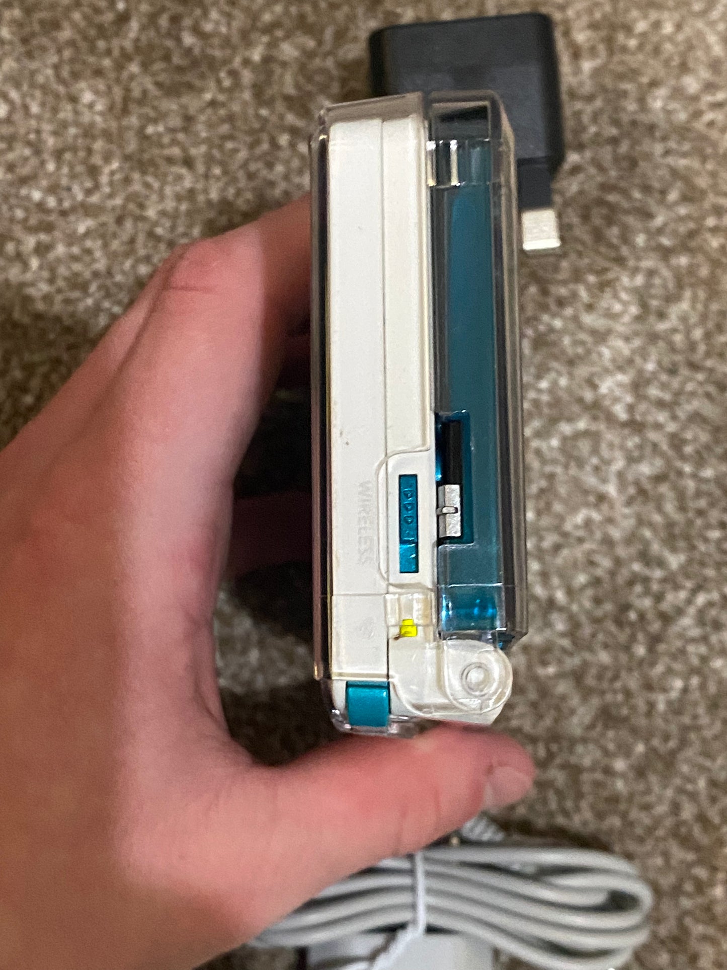 White x Aqua Blue Nintendo 3DS - Modded, 128gb