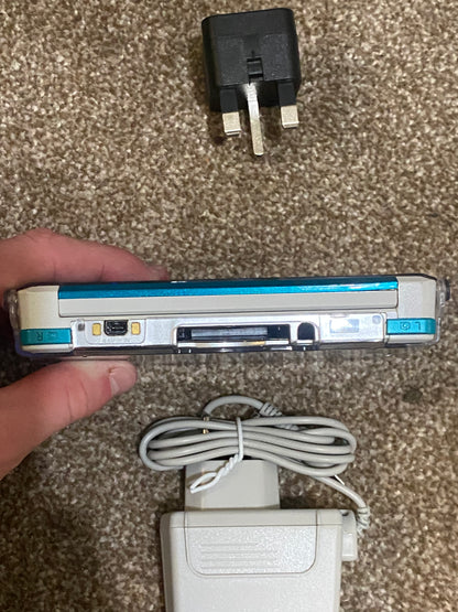 White x Aqua Blue Nintendo 3DS - Modded, 128gb