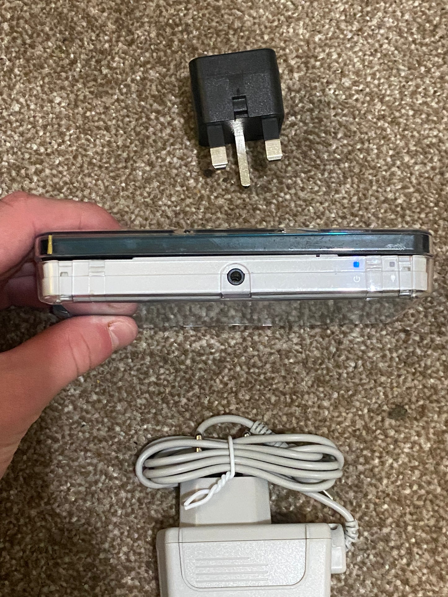 White x Aqua Blue Nintendo 3DS - Modded, 128gb